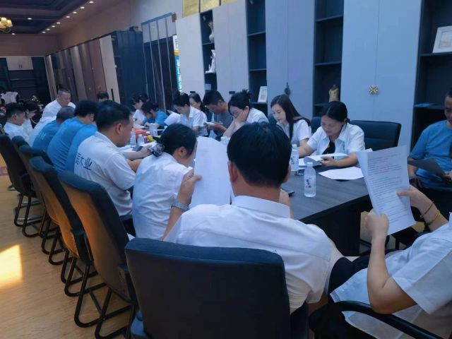 團(tuán)隊(duì)風(fēng)采